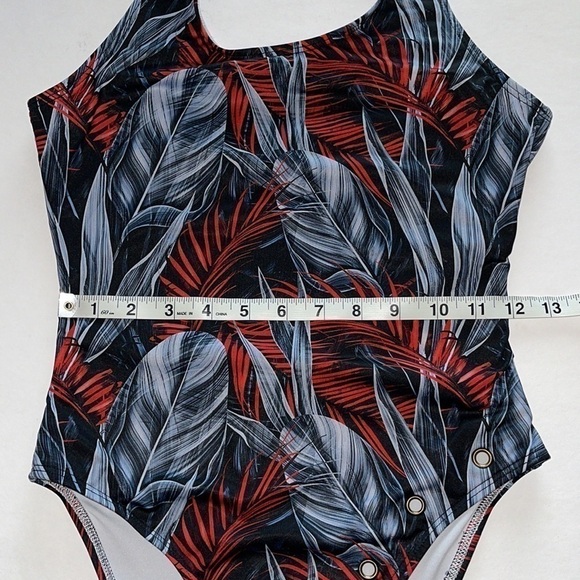 Frederick’s Of Hollywood Black, Red And Gray T Back Strap One Piece Swimsuit - Picture 5 of 7